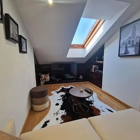 614a Coqueto Atico By R2r Consulting *